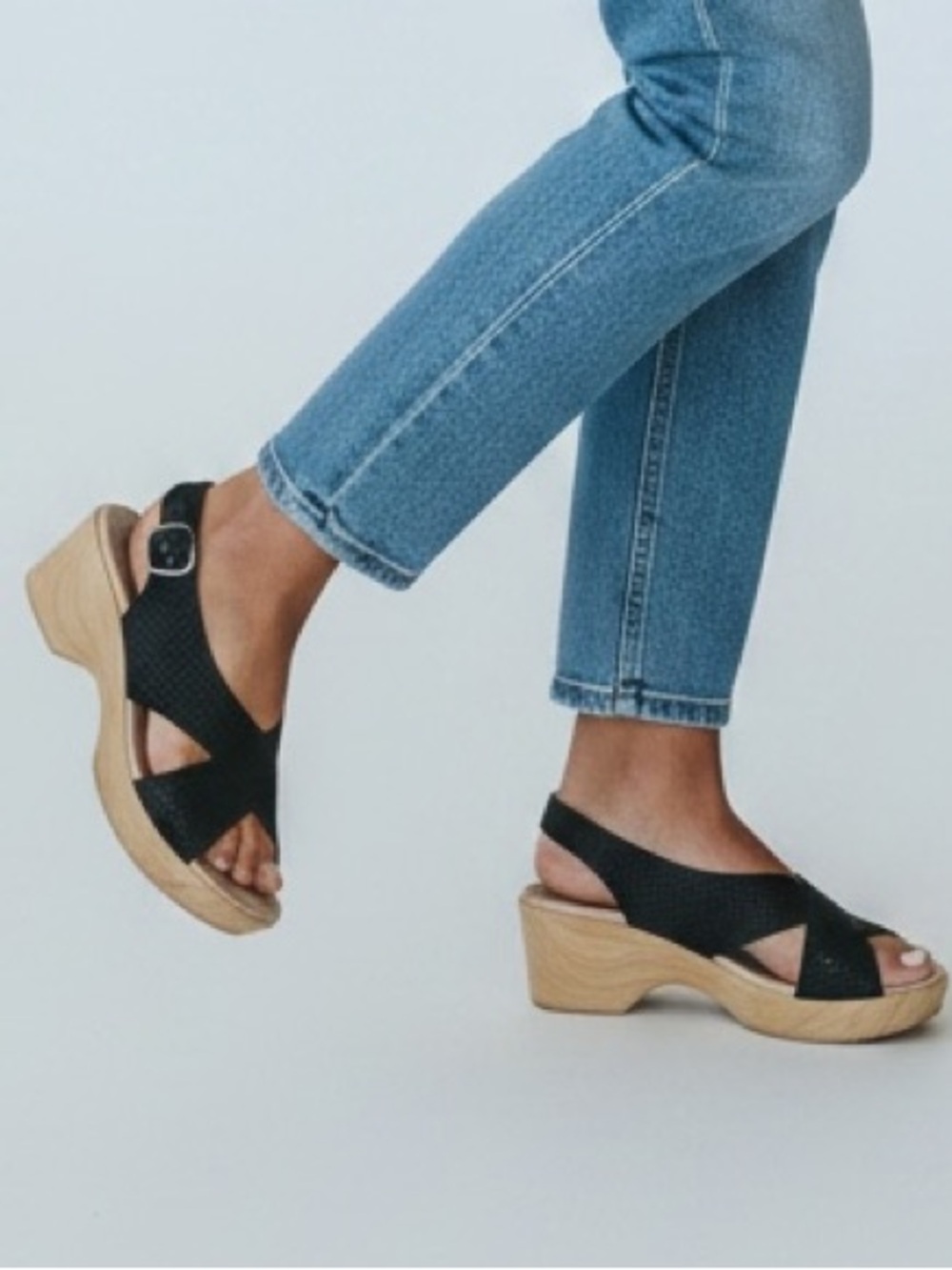 Dansko Black Perforated Crisscross Slingback Sandal size 8-8.5 - Picture 2 of 7